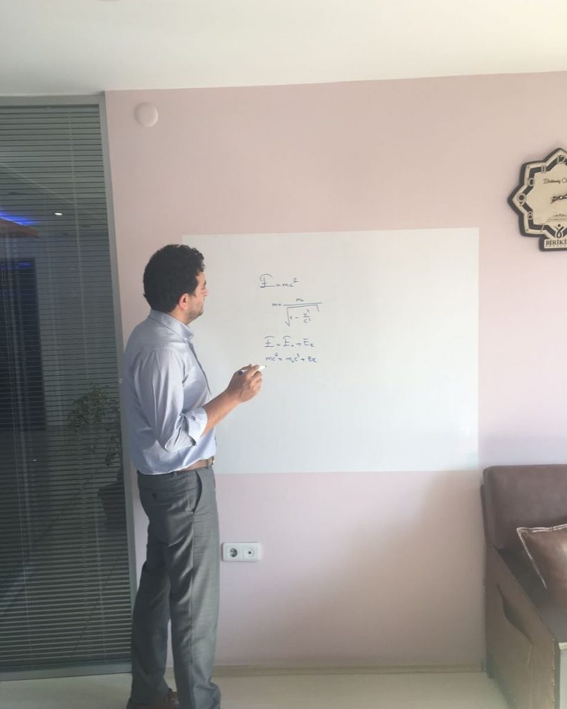 2 Adet Sihirli Kağıt Akıllı Tahta Her Yere Mıknatıs Gibi Tutunur